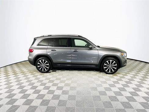 Certified 2022 Mercedes-Benz GLB 250 image 8