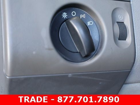 Used 2005 Ford F150 XLT image 16