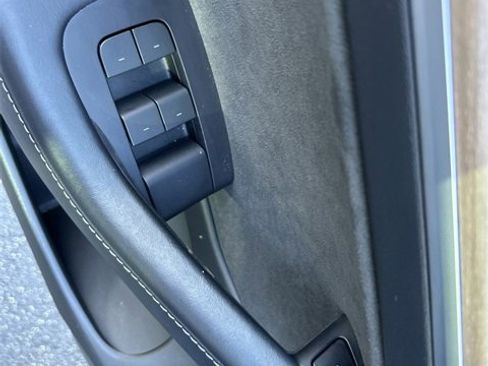 Used 2023 Tesla Model 3 Standard Range image 18
