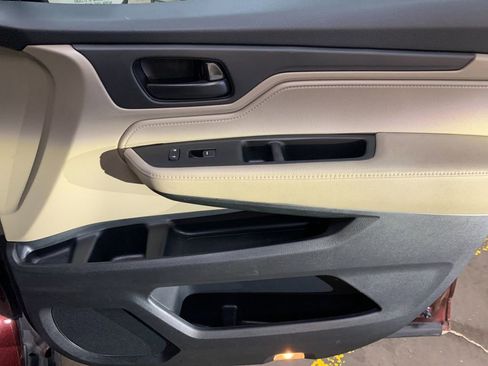 Used 2019 Honda Odyssey EX-L image 21