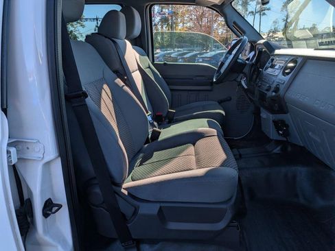 Used 2016 Ford F250 XL w/ XL Appearance Package image 14