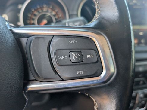 Used 2020 Jeep Wrangler Unlimited Sahara AWD/4WD image 58