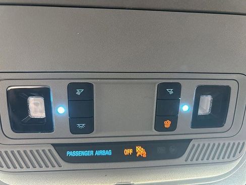 Used 2023 Ford Explorer XLT w/ Equipment Group 202A AWD/4WD image 22