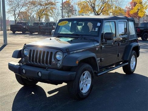 Used 2018 Jeep Wrangler Unlimited Sport S image 8