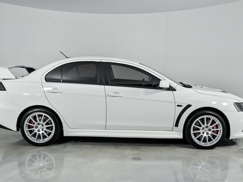 Used 2014 Mitsubishi Lancer Evolution GSR image 14