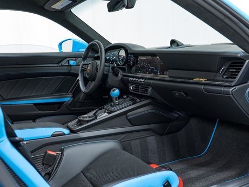Used 2024 Porsche 911 GT3 RS RWD image 37