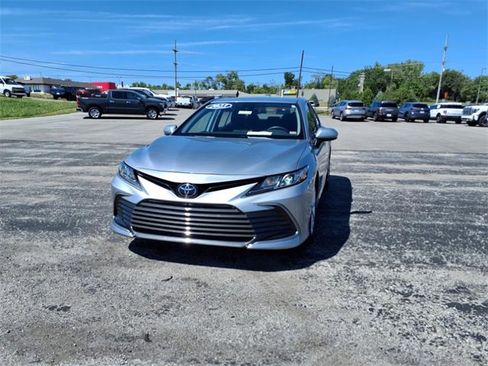 Used 2023 Toyota Camry LE image 29