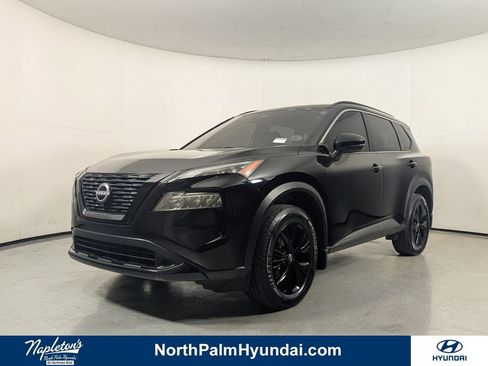 Used 2023 Nissan Rogue SV w/ SV Premium Package image 5