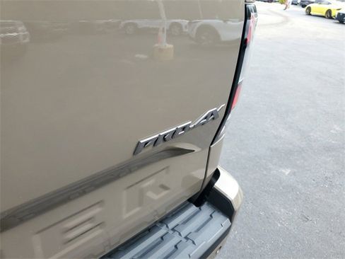 Used 2023 Nissan Frontier PRO-4X w/ Pro-4X Premium Package image 7