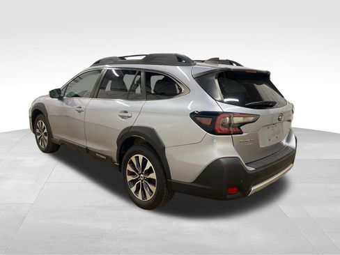 Certified 2023 Subaru Outback Limited XT AWD/4WD image 2