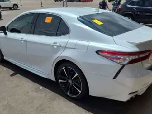 Used 2019 Toyota Camry XSE w/ Carpet Mat Package FWD image 2