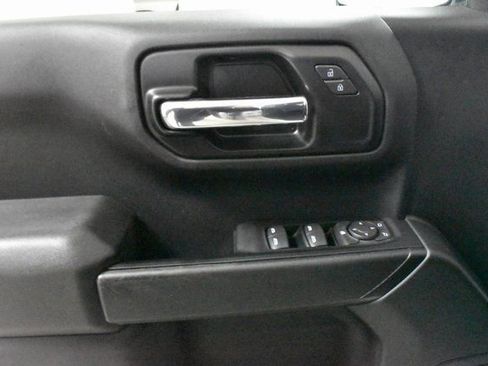 Used 2022 Chevrolet Silverado 1500 Custom w/ Safety Confidence Package image 18