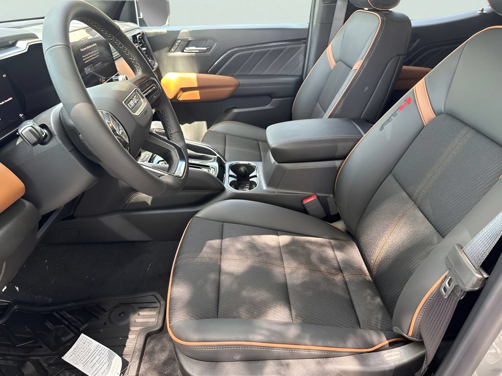 New 2026 GMC Canyon AT4 AWD/4WD image 9