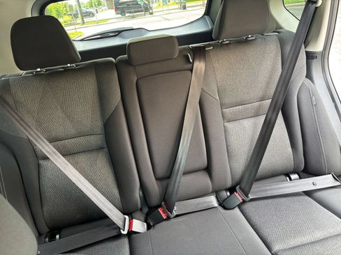 Used 2025 Nissan Rogue SV FWD image 32