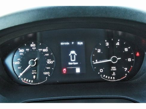 Used 2024 RAM ProMaster 2500 w/ Convenience Group image 11