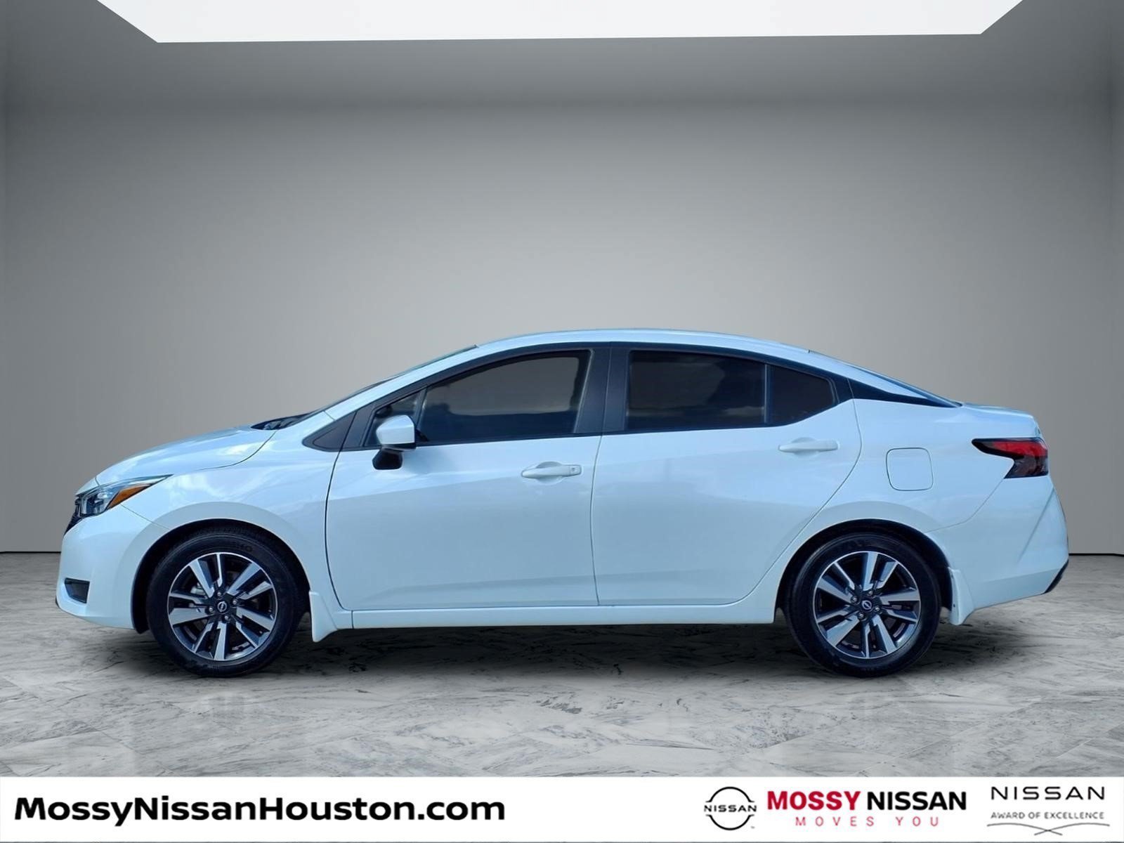 Certified 2025 Nissan Versa SV w/ Trunk Package FWD image 5