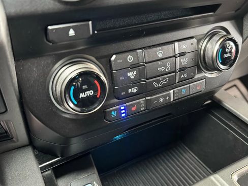 Used 2018 Ford F150 Raptor w/ Equipment Group 802A Luxury image 19