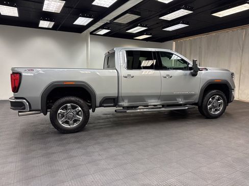 New 2026 GMC Sierra 2500 SLE w/ SLE Value Package; AWD/4WD image 6