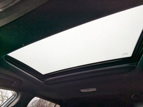 Used 2024 Toyota Corolla Cross XSE image 20