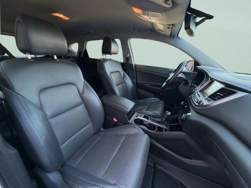 Used 2017 Hyundai Tucson Limited image 9