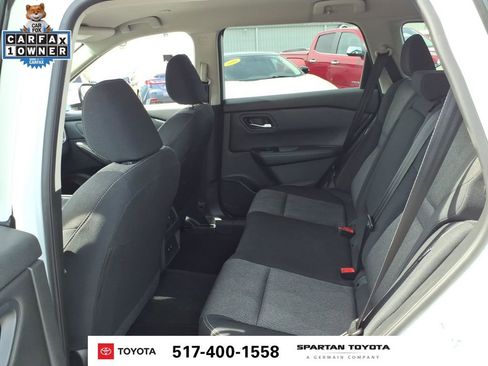 Used 2024 Nissan Rogue SV FWD image 12