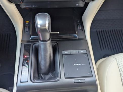 Used 2022 Lexus GX 460 image 40