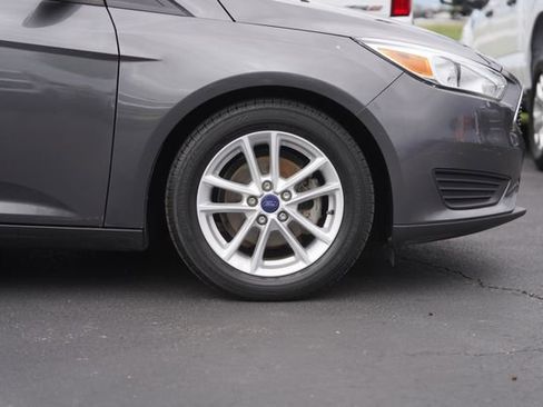 Used 2017 Ford Focus SE image 8