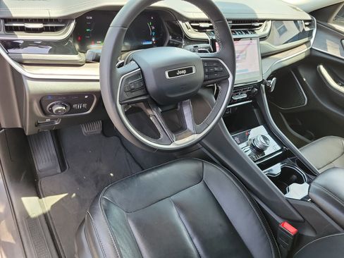 Used 2022 Jeep Grand Cherokee Limited 4xe AWD/4WD image 13