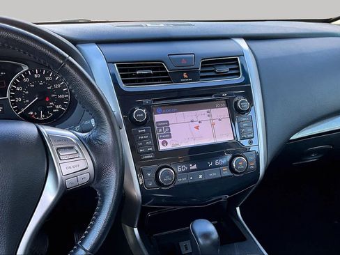 Used 2013 Nissan Altima 2.5 SL w/ Technology Pkg FWD image 7