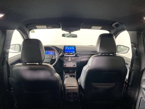 Used 2025 Ford Escape ST-Line w/ Cold Weather Package image 11