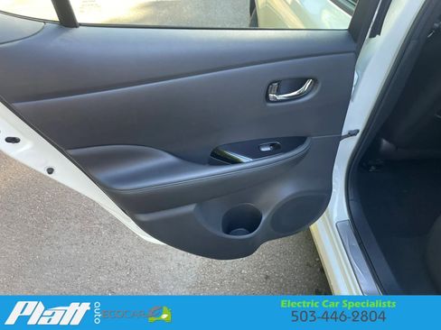 Used 2019 Nissan Leaf SL w/ SL Technology Package FWD image 31