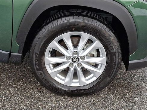 Certified 2025 Toyota Corolla Cross LE image 8