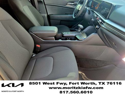 New 2026 Kia Sportage LX FWD image 12