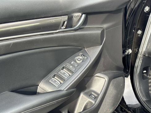 Certified 2022 Honda Accord Sport image 17