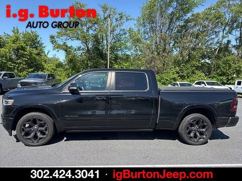 Used 2020 RAM 1500 Limited w/ Black Appearance Package AWD/4WD image 7