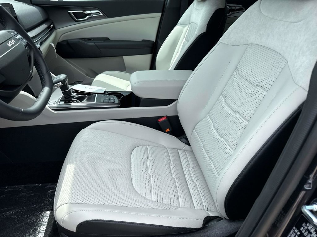New 2026 Kia Sportage SX AWD/4WD image 17