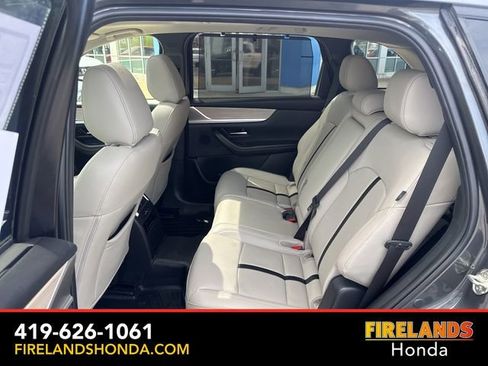 Used 2024 MAZDA CX-90 3.3 Turbo w/ Preferred Package AWD/4WD image 29