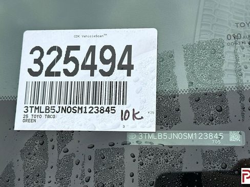 Used 2025 Toyota Tacoma TRD Off-Road image 35