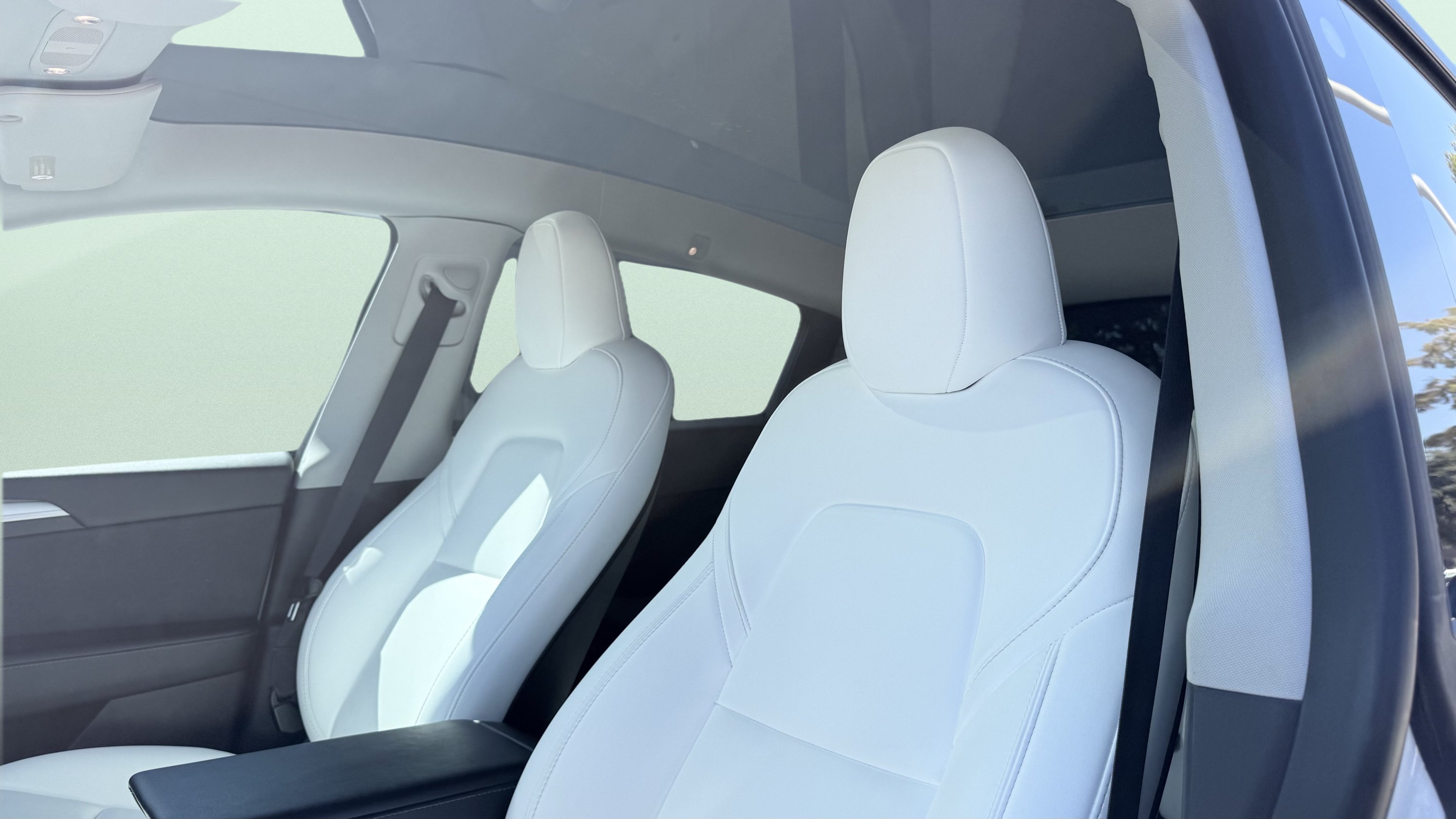 Used 2023 Tesla Model Y Long Range AWD/4WD image 26
