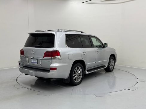 Used 2013 Lexus LX 570 4WD image 6