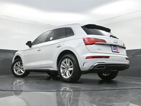 Used 2023 Audi Q5 2.0T Premium w/ Convenience Package AWD/4WD image 29