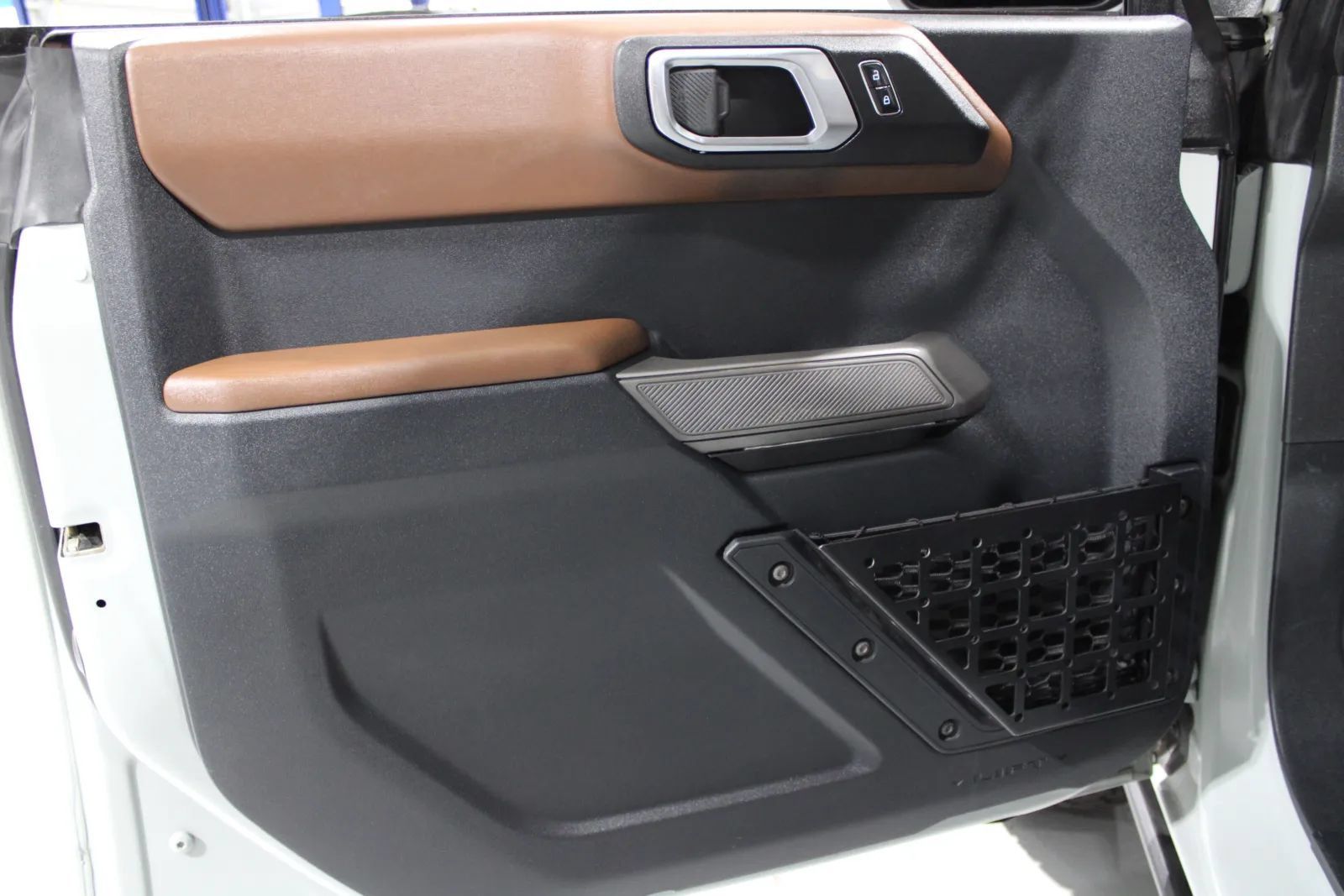 Used 2022 Ford Bronco Outer Banks AWD/4WD image 32