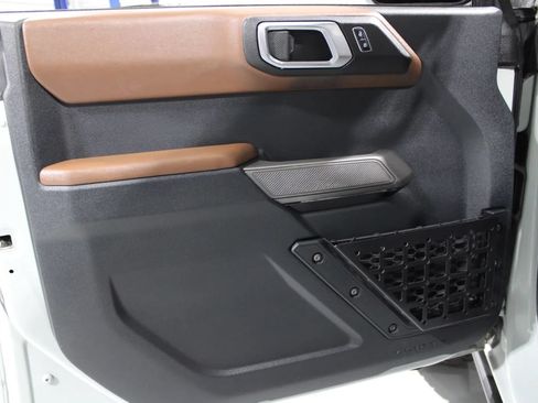 Used 2022 Ford Bronco Outer Banks AWD/4WD image 32