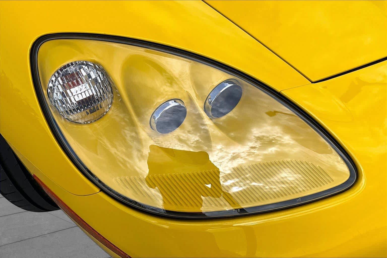 Used 2007 Chevrolet Corvette Coupe w/ Preferred Equipment Group RWD image 22