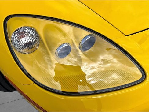Used 2007 Chevrolet Corvette Coupe w/ Preferred Equipment Group RWD image 22