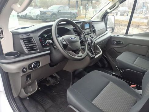 Used 2024 Ford Transit 250 Low Roof AWD w/ Exterior Upgrade Package image 12