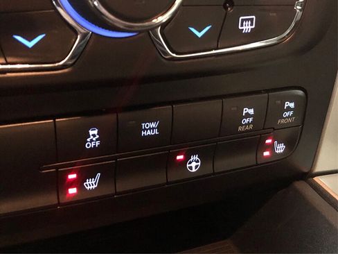 Used 2017 RAM 1500 Big Horn image 25