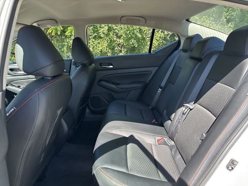 Certified 2025 Nissan Altima 2.5 SR FWD image 16