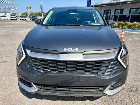 Used 2023 Kia Sportage LX AWD/4WD image 6