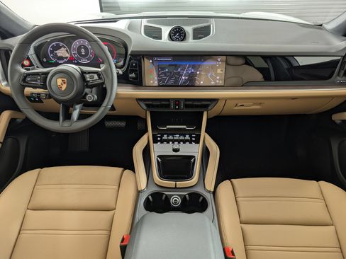 Certified 2026 Porsche Cayenne Coupe AWD/4WD image 17
